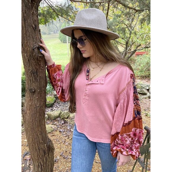 Free People Light Magic Henley Blouse Top Print Smocked Balloon Sleeve XS 275167 - Picture 1 of 8